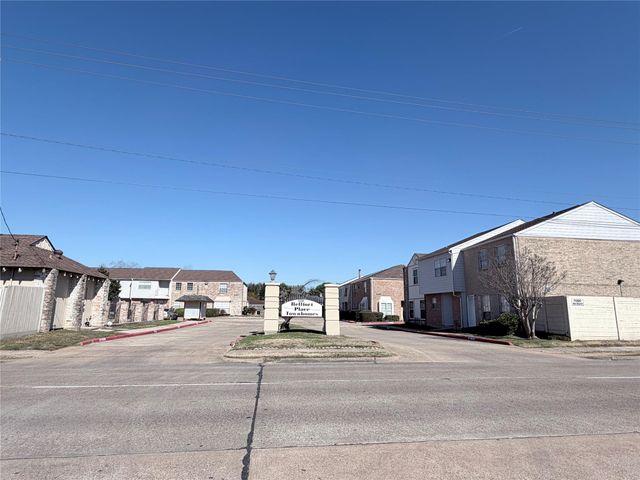 9200 W Bellfort Street 98, Houston, TX 77031