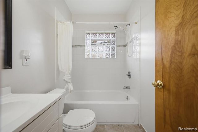 6326 Lathers Street, Garden City, MI 48135