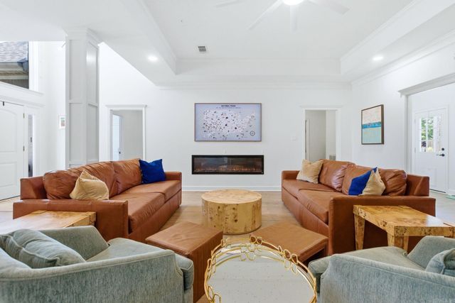 210 Buckland Circle, Little Rock, AR 72223