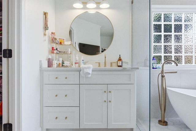 210 Buckland Circle, Little Rock, AR 72223