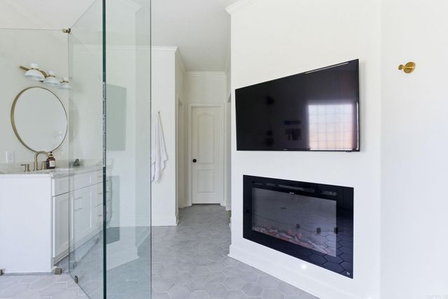 210 Buckland Circle, Little Rock, AR 72223