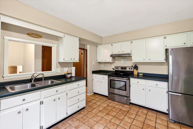 5318 Kingsbridge Road, Madison, WI 53714