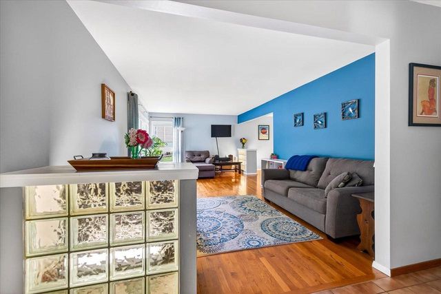 5318 Kingsbridge Road, Madison, WI 53714