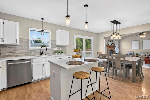 6401 Long Timber Drive, O'fallon, MO 63368
