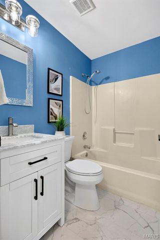 6401 Long Timber Drive, O'fallon, MO 63368