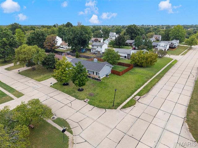 6401 Long Timber Drive, O'fallon, MO 63368