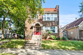 910 Nicholson Street, Joliet, IL 60435