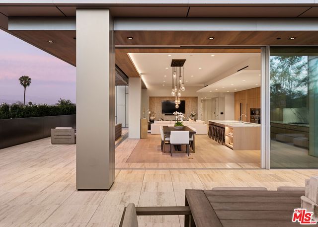 8899 Beverly Boulevard 4A, Los Angeles, CA 90048