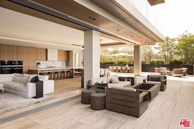 8899 Beverly Boulevard 4A, Los Angeles, CA 90048