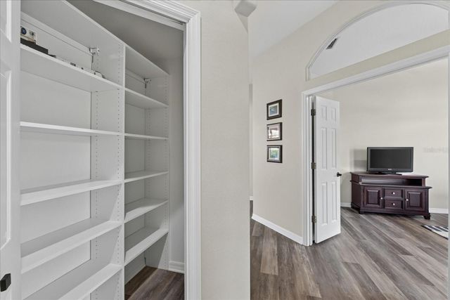 6726 HICKORY HAMMOCK CIRCLE, Bradenton, FL 34202