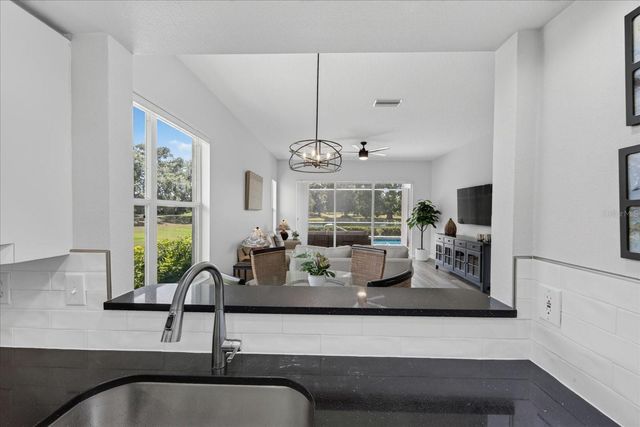 6726 HICKORY HAMMOCK CIRCLE, Bradenton, FL 34202