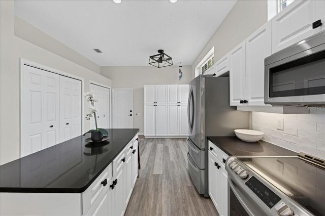 6726 HICKORY HAMMOCK CIRCLE, Bradenton, FL 34202