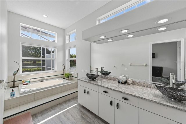 6726 HICKORY HAMMOCK CIRCLE, Bradenton, FL 34202