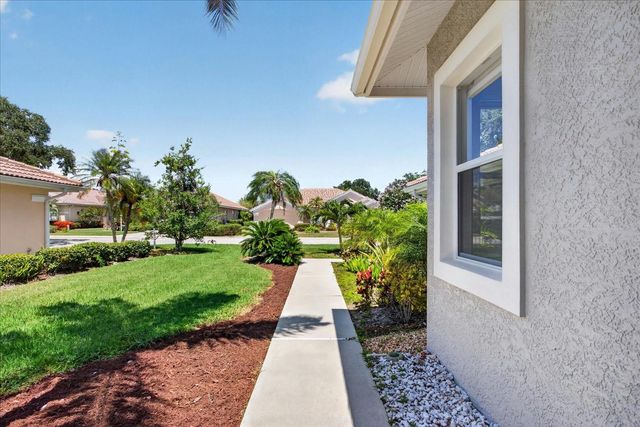 6726 HICKORY HAMMOCK CIRCLE, Bradenton, FL 34202