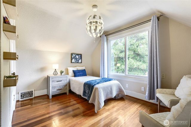 504 23rd Avenue E, Seattle, WA 98112