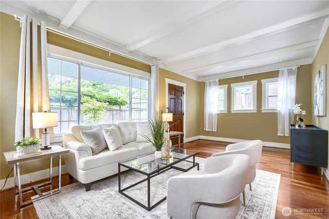 504 23rd Avenue E, Seattle, WA 98112