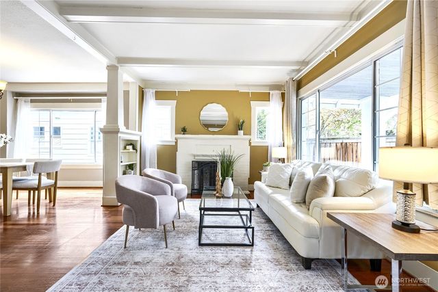 504 23rd Avenue E, Seattle, WA 98112