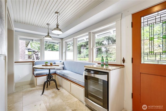 504 23rd Avenue E, Seattle, WA 98112