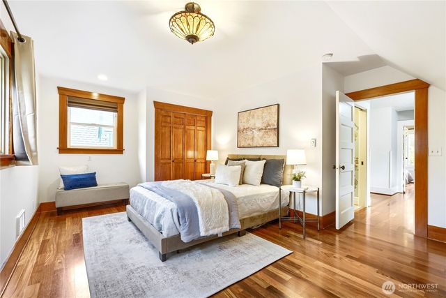 504 23rd Avenue E, Seattle, WA 98112