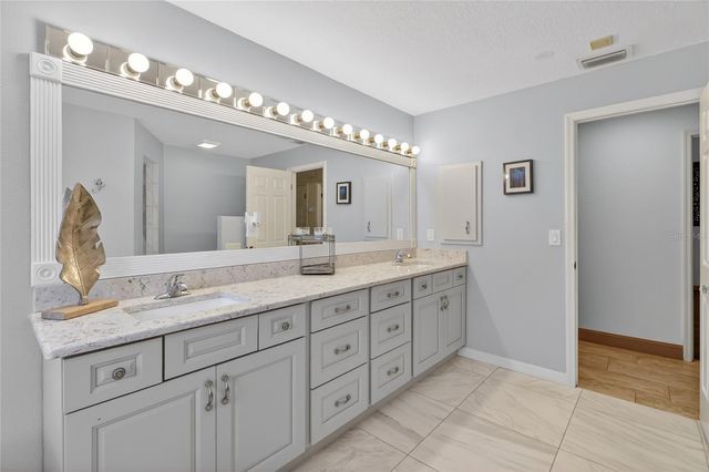 5965 PIER PLACE DRIVE, Lakeland, FL 33813