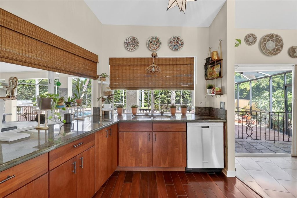 Image 28 of property listing at 5965 PIER PLACE DRIVE, Lakeland, FL 33813