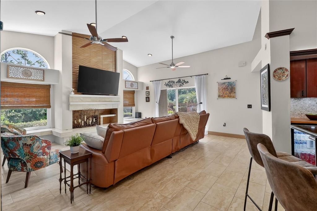 Image 32 of property listing at 5965 PIER PLACE DRIVE, Lakeland, FL 33813