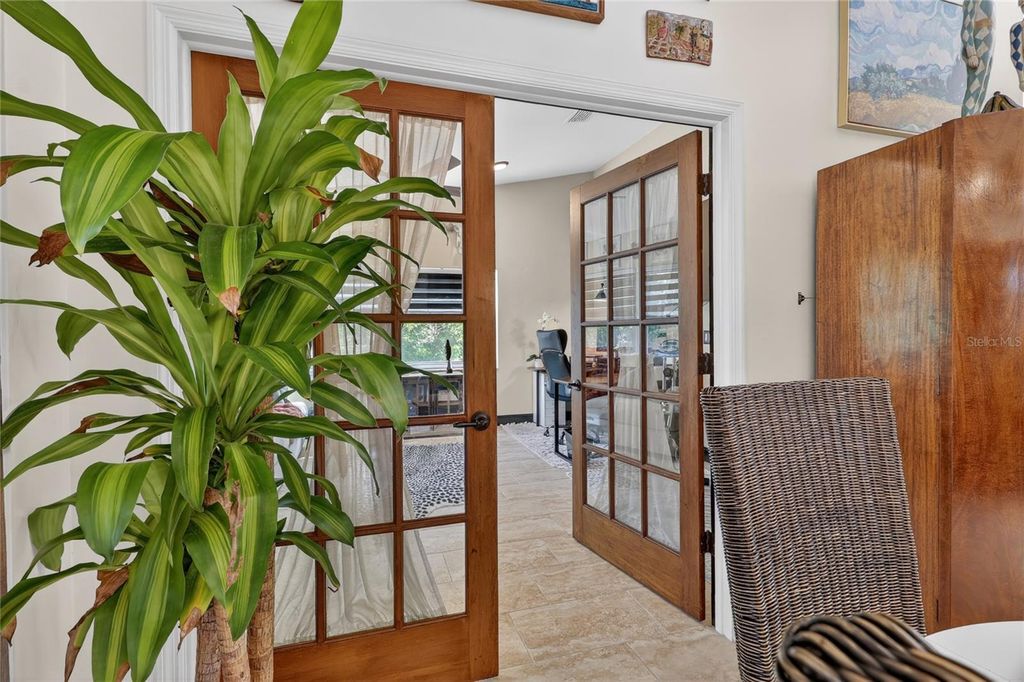 Image 37 of property listing at 5965 PIER PLACE DRIVE, Lakeland, FL 33813