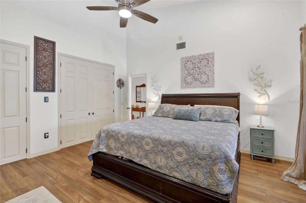 Image 61 of property listing at 5965 PIER PLACE DRIVE, Lakeland, FL 33813