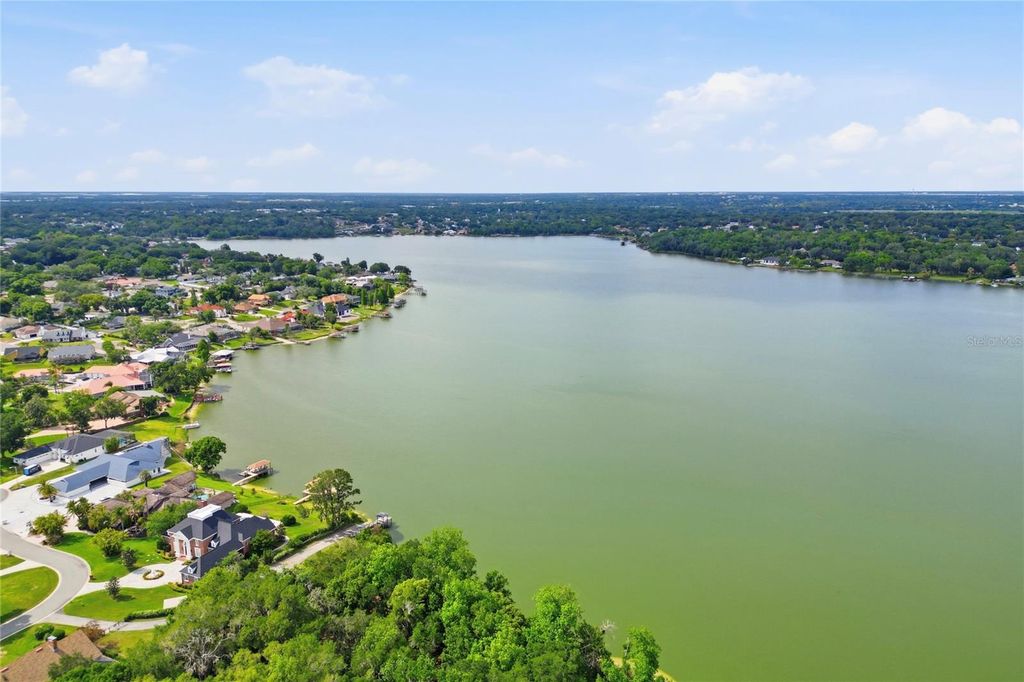 Image 83 of property listing at 5965 PIER PLACE DRIVE, Lakeland, FL 33813