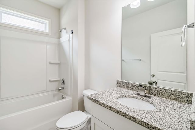 881 Deepwood Court, Boiling Springs, SC 29316