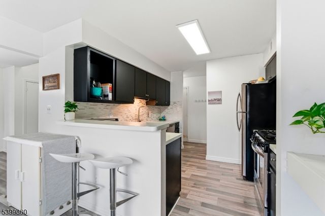 14 Willow Ci, Hamburg Boro, NJ 07419