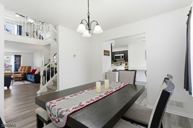 14 Willow Ci, Hamburg Boro, NJ 07419