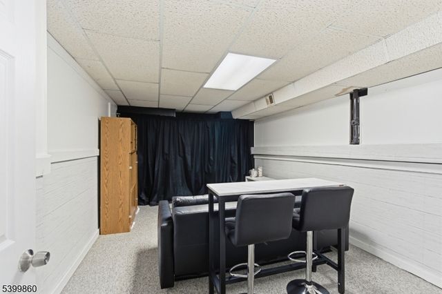 14 Willow Ci, Hamburg Boro, NJ 07419