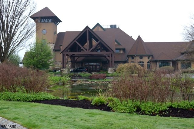 14 Willow Ci, Hamburg Boro, NJ 07419