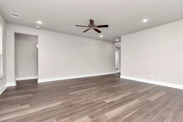 1233 Scarlet Creek Drive, Rosharon, TX 77583