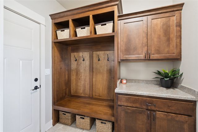 1022 NW Reinhart Drive, Ankeny, IA 50023