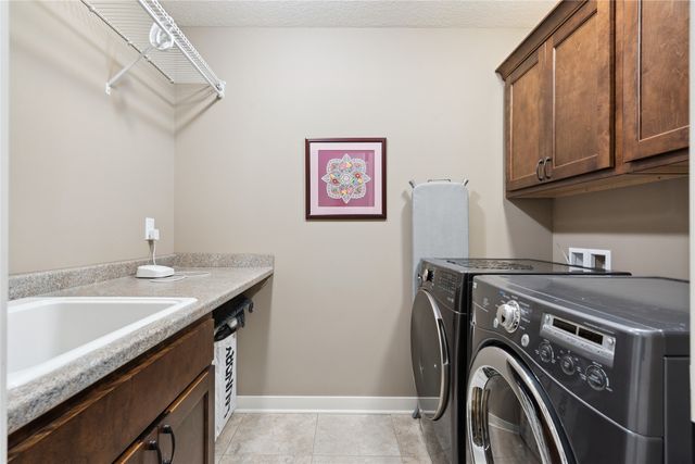 1022 NW Reinhart Drive, Ankeny, IA 50023