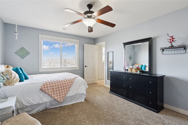 1022 NW Reinhart Drive, Ankeny, IA 50023