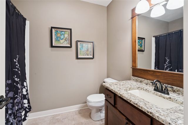 1022 NW Reinhart Drive, Ankeny, IA 50023