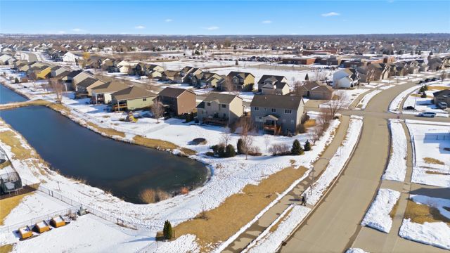 1022 NW Reinhart Drive, Ankeny, IA 50023