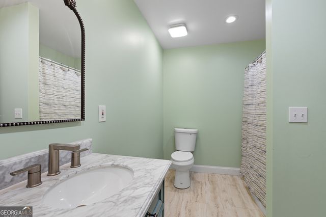 27 Rock Quarry Road, Toccoa, GA 30577