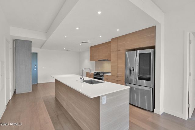 2300 E CAMPBELL Avenue 416, Phoenix, AZ 85016