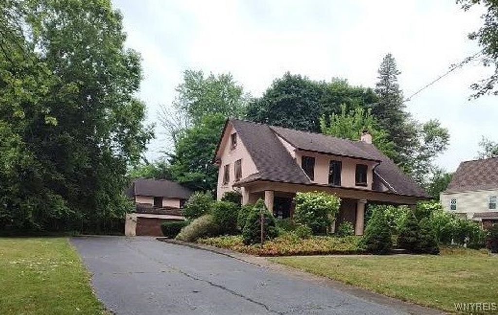 544 Willow Street, Lockport City, NY 14094