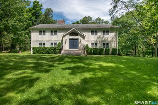 50 Ravenwood Drive, Weston, CT 06883