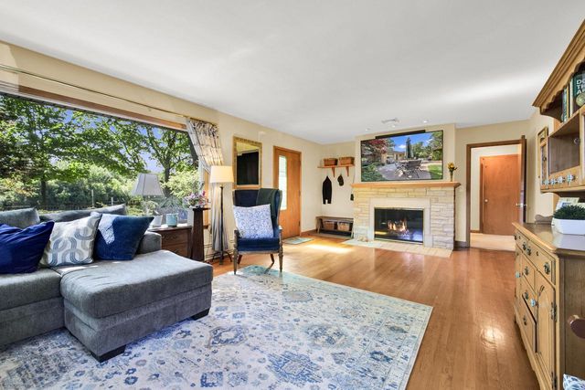 3110 N Menomonee River PARKWAY, Milwaukee, WI 53222