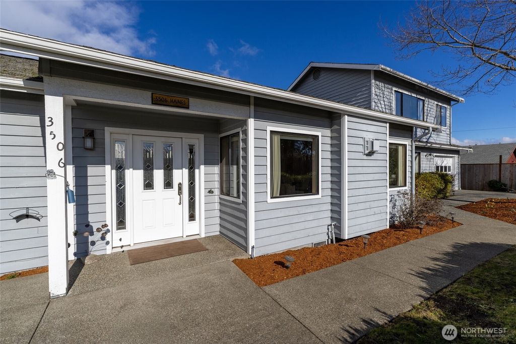 3506 Haines Street, Port Townsend, WA 98368