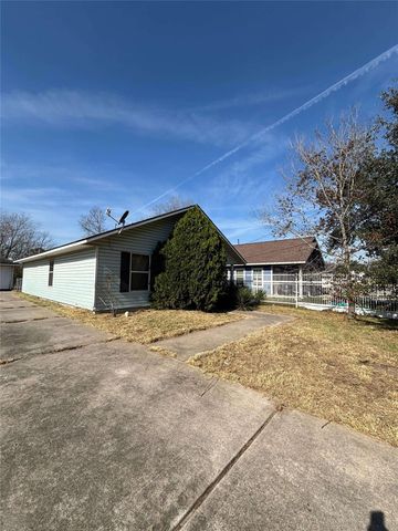 5903 Haight Street, Houston, TX 77028