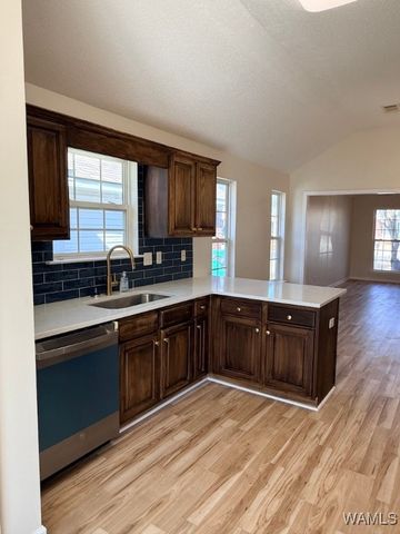 2431 Starlight, Tuscaloosa, AL 35405