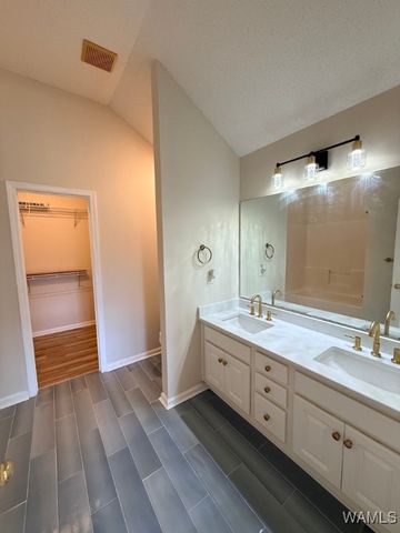 2431 Starlight, Tuscaloosa, AL 35405