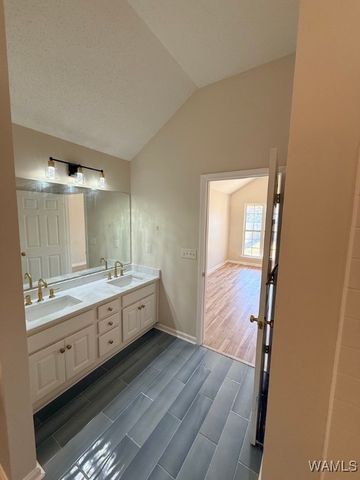 2431 Starlight, Tuscaloosa, AL 35405